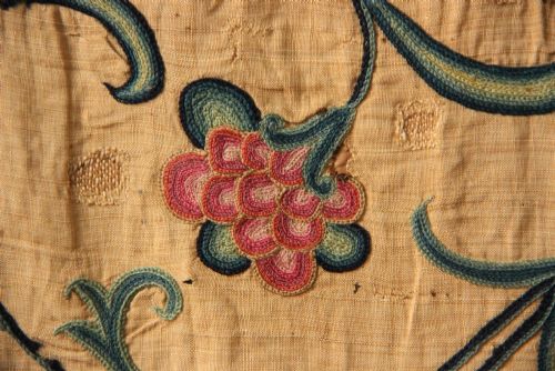 224 X 136CM SUPER FINE EARLY ENGLISH CREWELWORK - ADDITIONAL PHOTO 7
