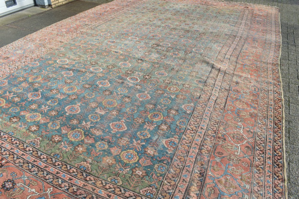 376 x 605cm Gorgeous Green Bakshiash Carpet View II
