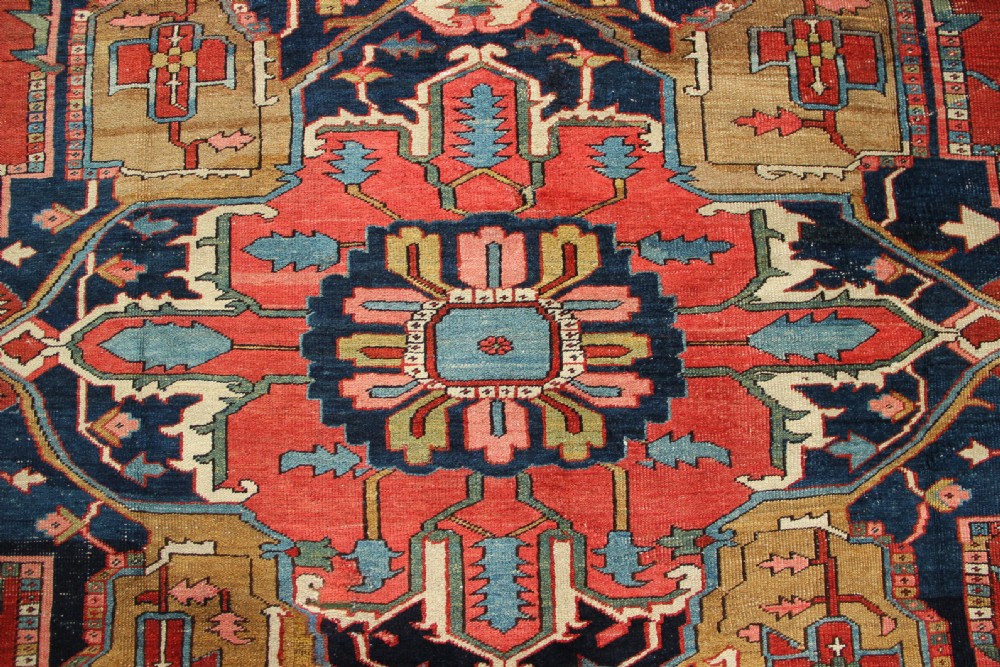 303 x 385cm Gorgeous Antique Serapi View VIII
