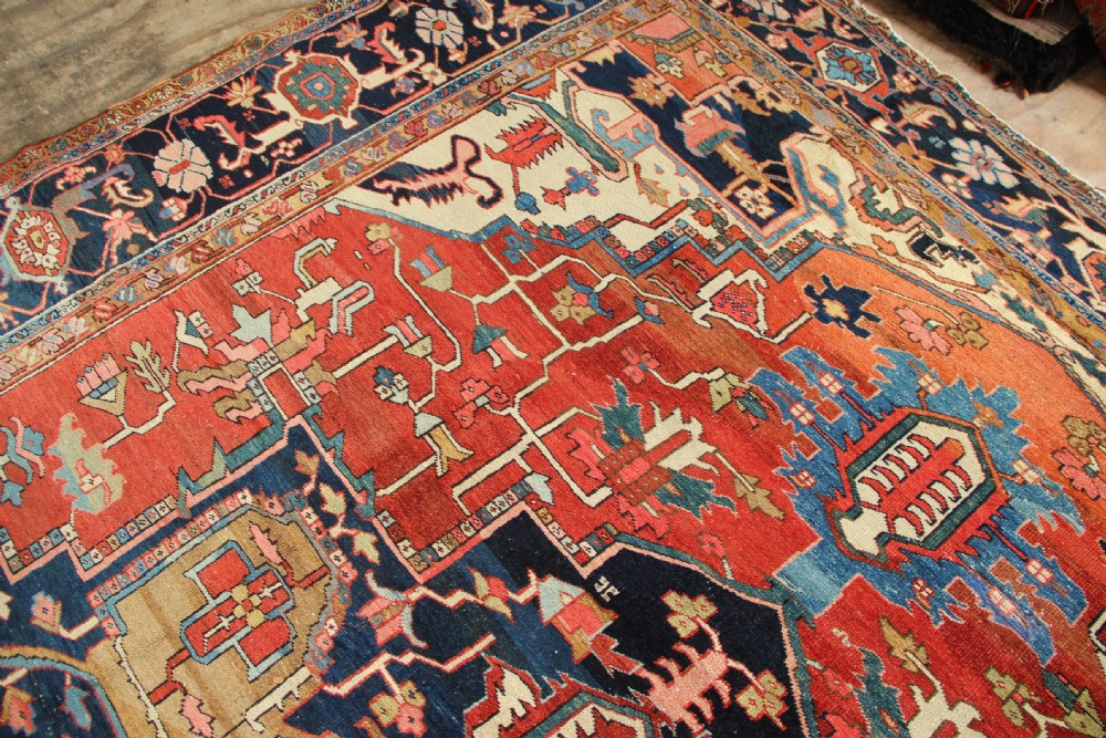303 x 385cm Gorgeous Antique Serapi View XI