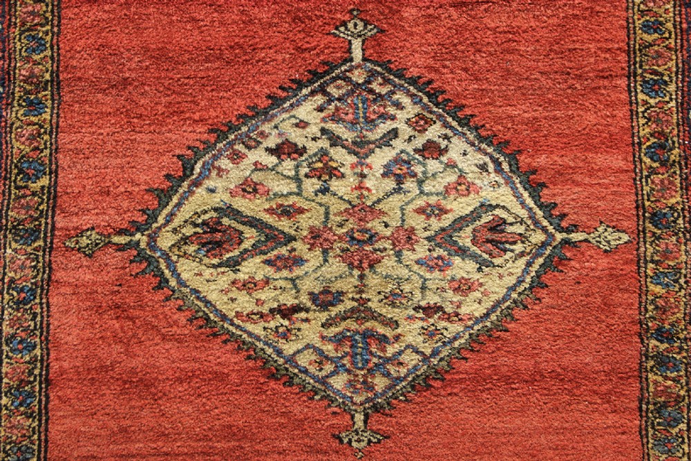 120 x 178cm Outstanding Antique Fereghan Rug View V