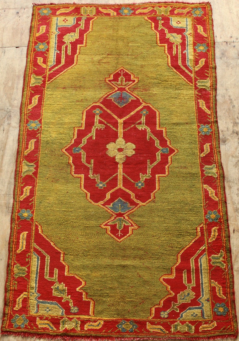 122 x 211cm Antique Oushak Rug