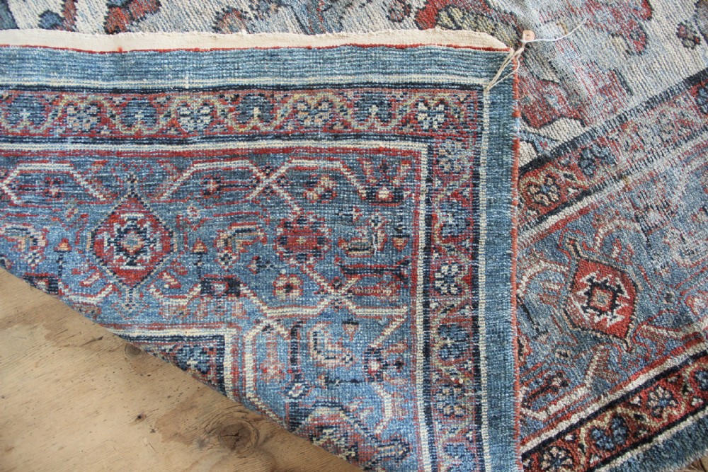 270 x 388cm Heavily Worn Mahal Carpet View XVII