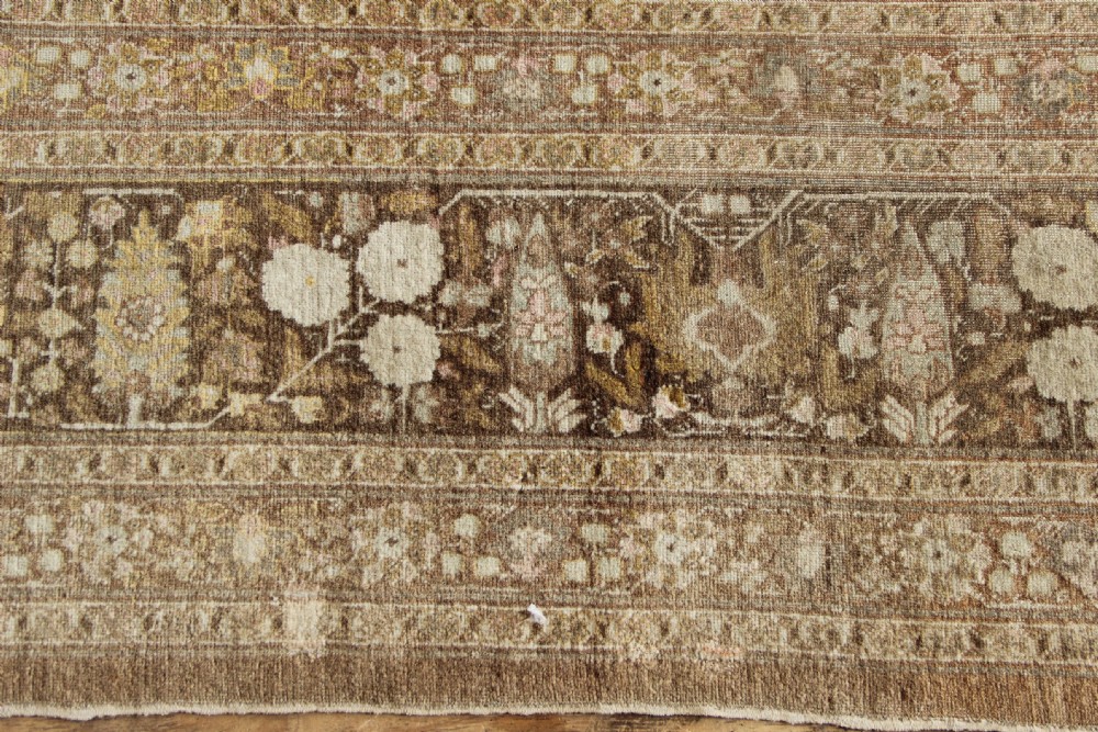 311 x 402cm 'Hadja Jalili' Tabriz View XVI