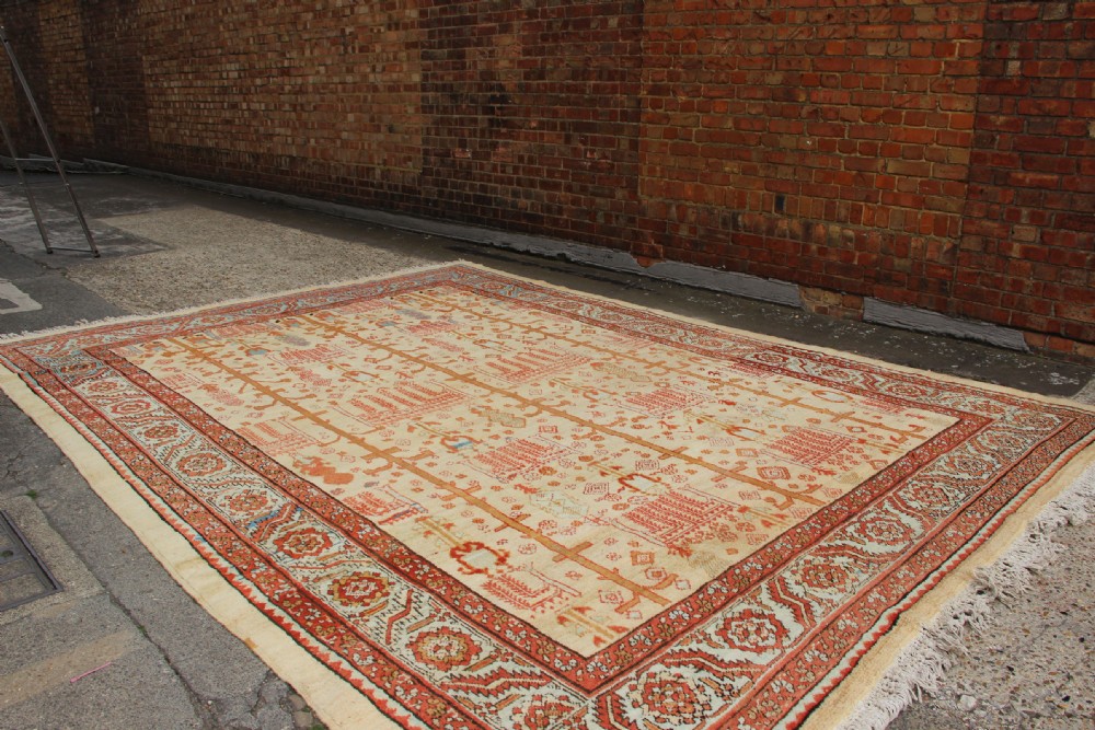 300 x 406 Stunning Antique Bakshiash Carpet View V