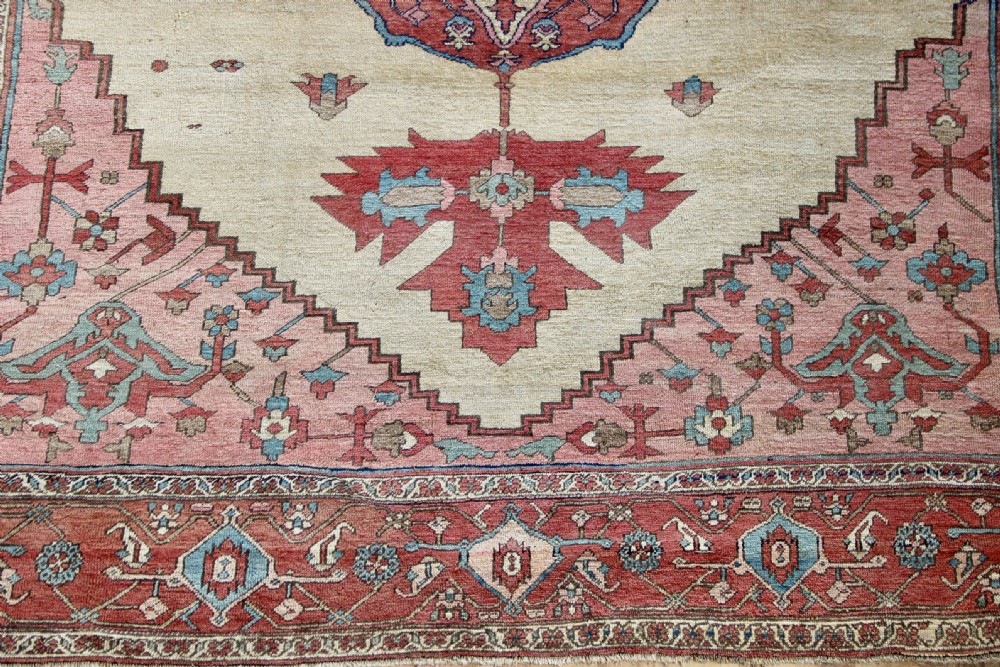 276 x 361cm Antique & Superb 'Serapi' Heriz Carpet View VI