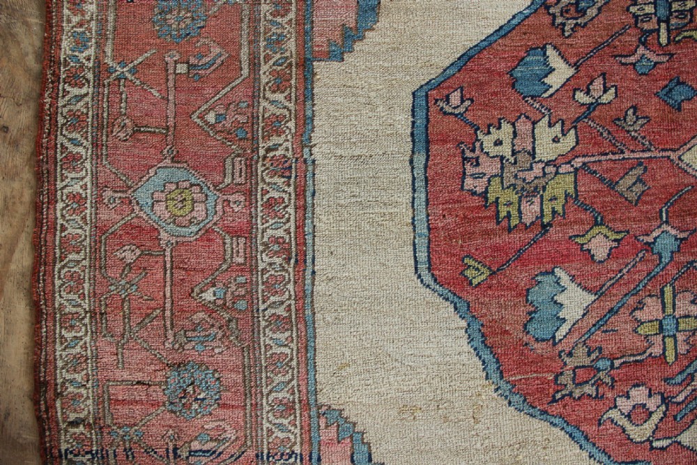 276 x 361cm Antique & Superb 'Serapi' Heriz Carpet View VIII