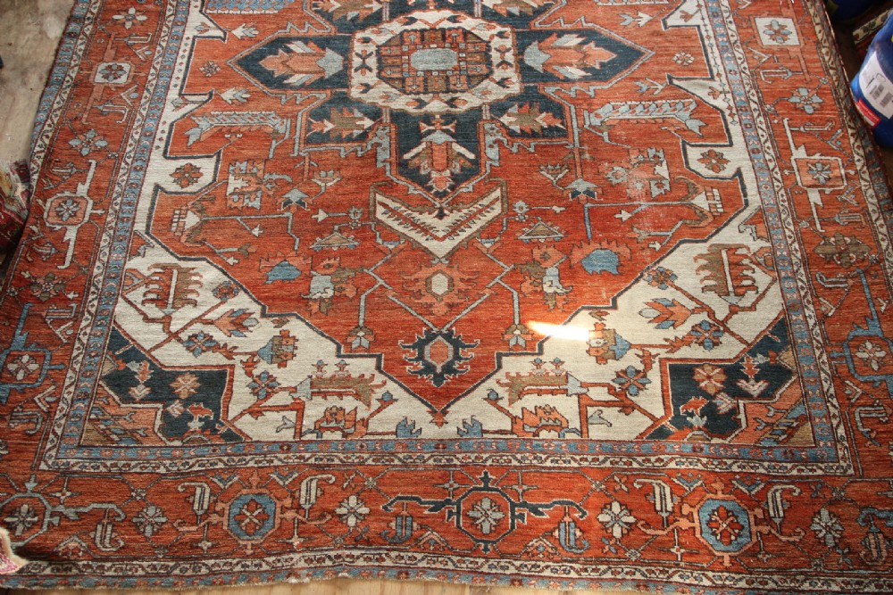 320 x 395 Antique Karadja Serapi Carpet View II