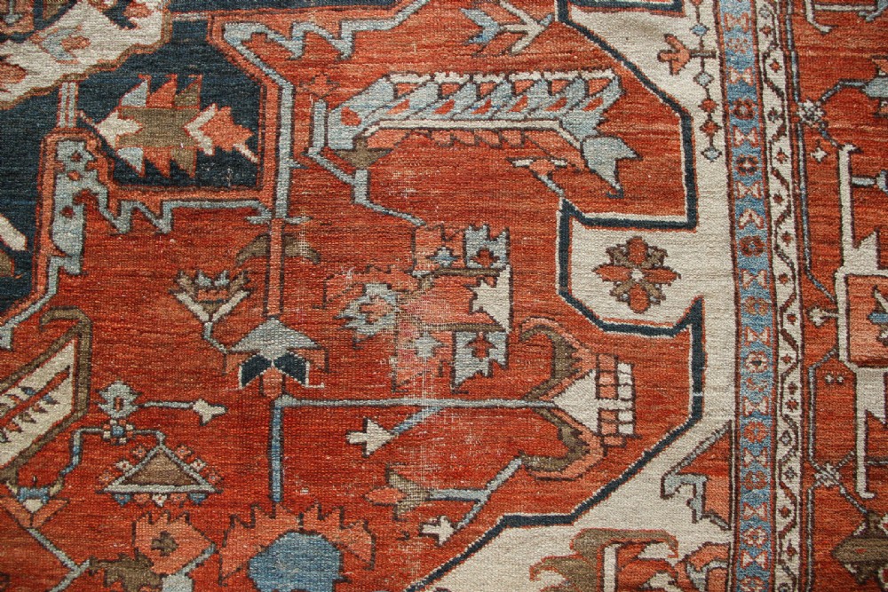 320 x 395 Antique Karadja Serapi Carpet View V