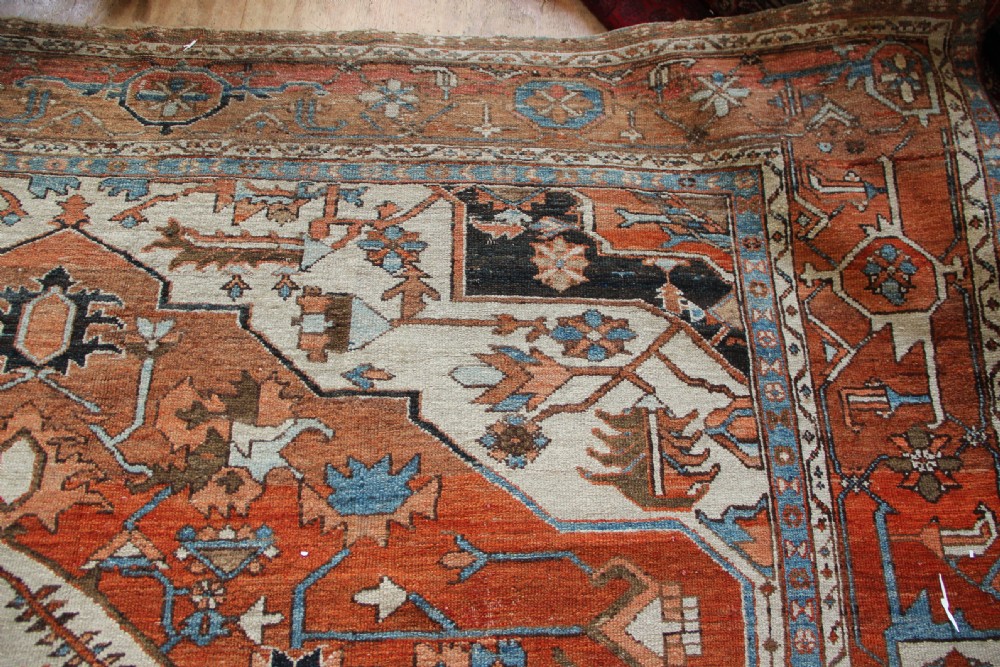 320 x 395 Antique Karadja Serapi Carpet View VII