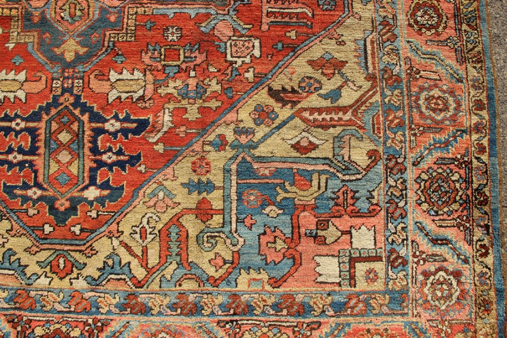 276 x 350cm Antique Gorevan Heriz View IV