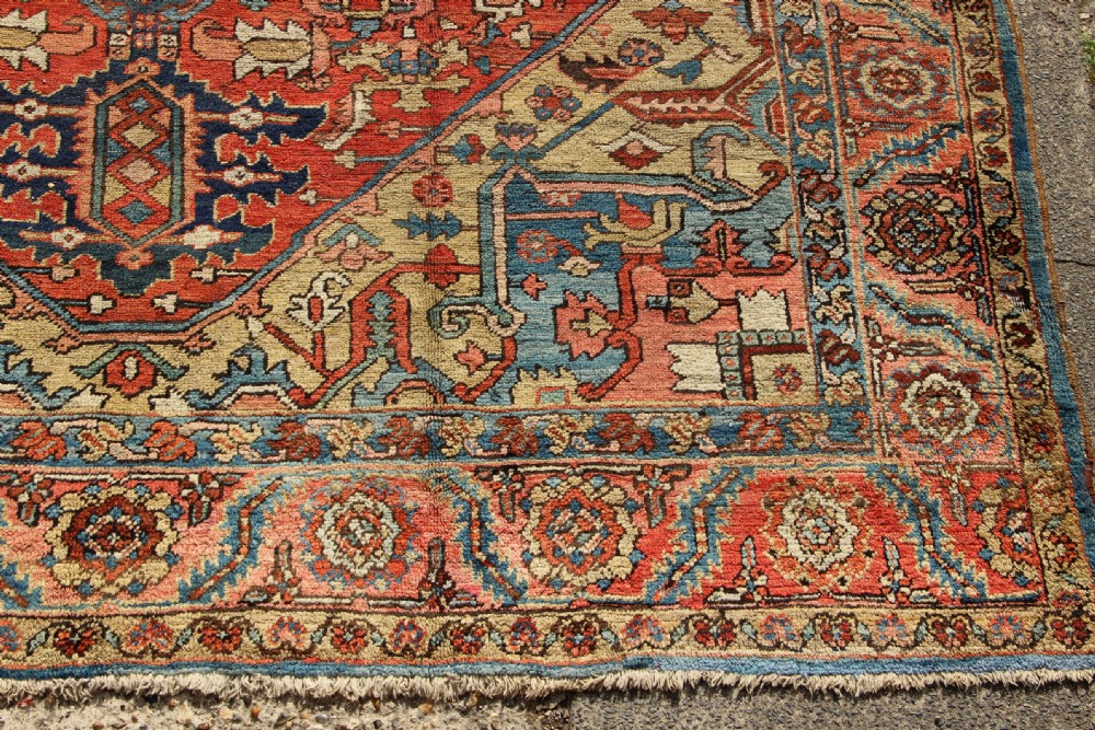 276 x 350cm Antique Gorevan Heriz View V