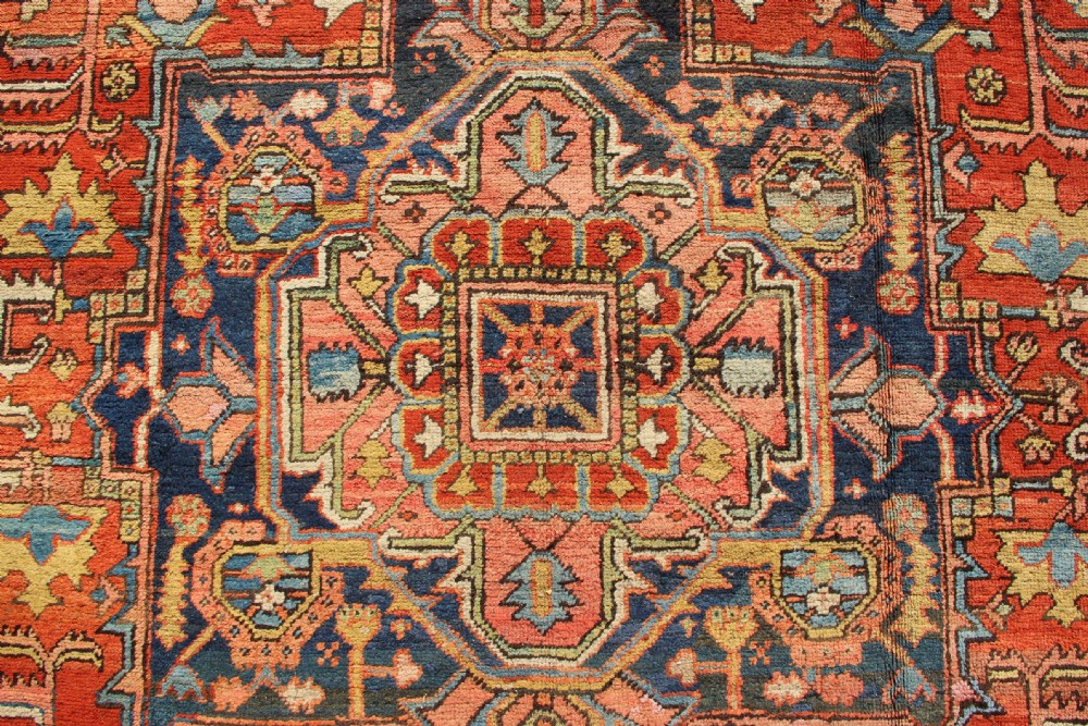276 x 350cm Antique Gorevan Heriz View VII