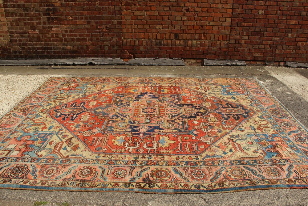 276 x 350cm Antique Gorevan Heriz View X
