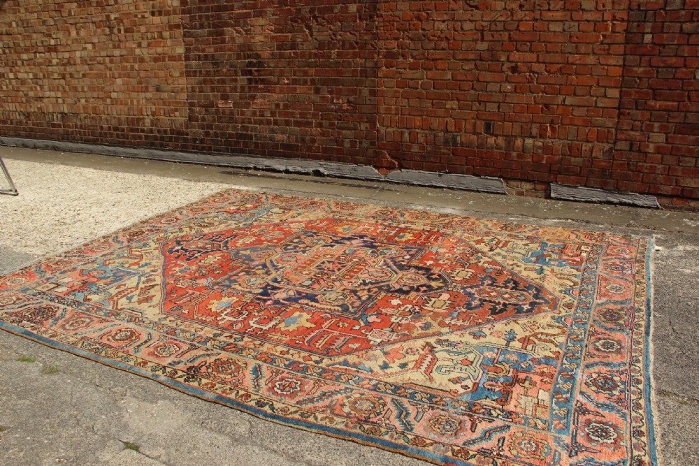 276 x 350cm Antique Gorevan Heriz View XII