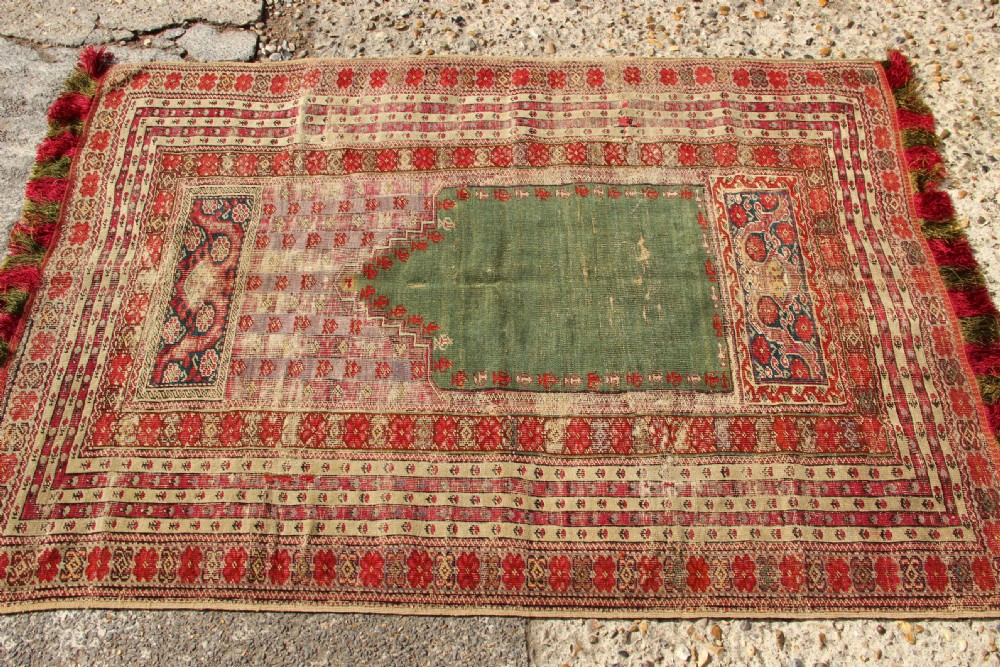 102 x 164cm Early 19th Century Ghiordes Prayer Rug View V