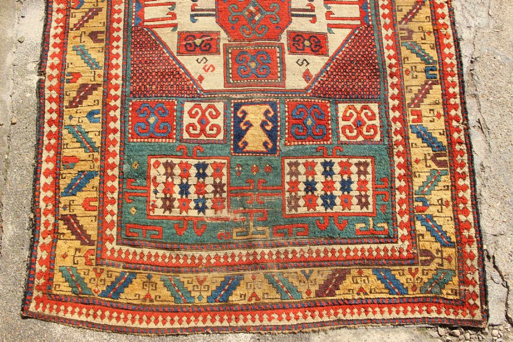 167 x 234cm Outstanding Karachopf Carpet View II