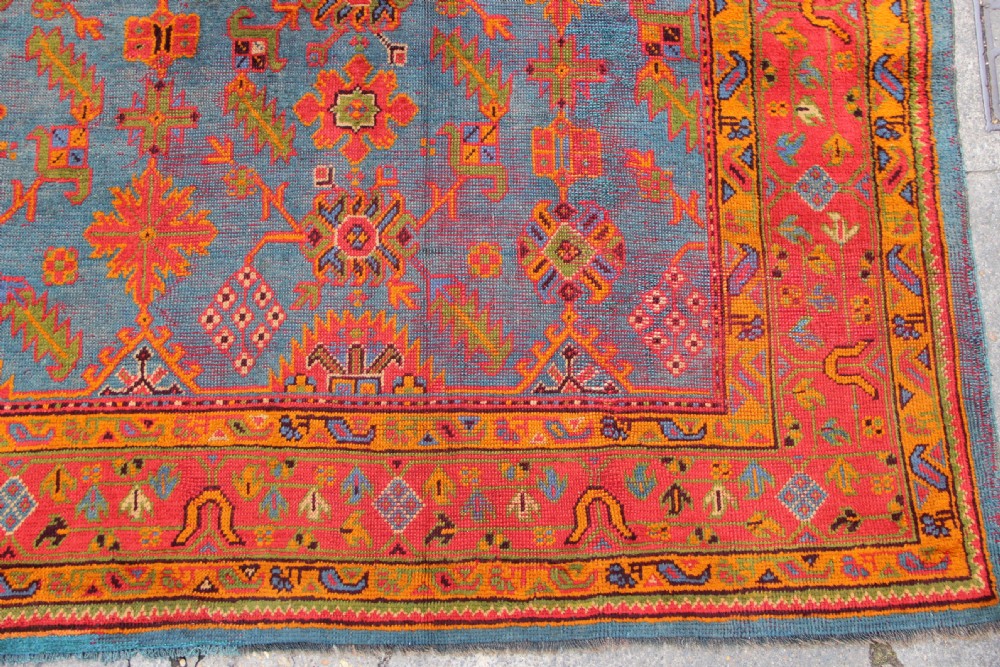302 x 394 cm Antique Oushak Ushak Carpet View II