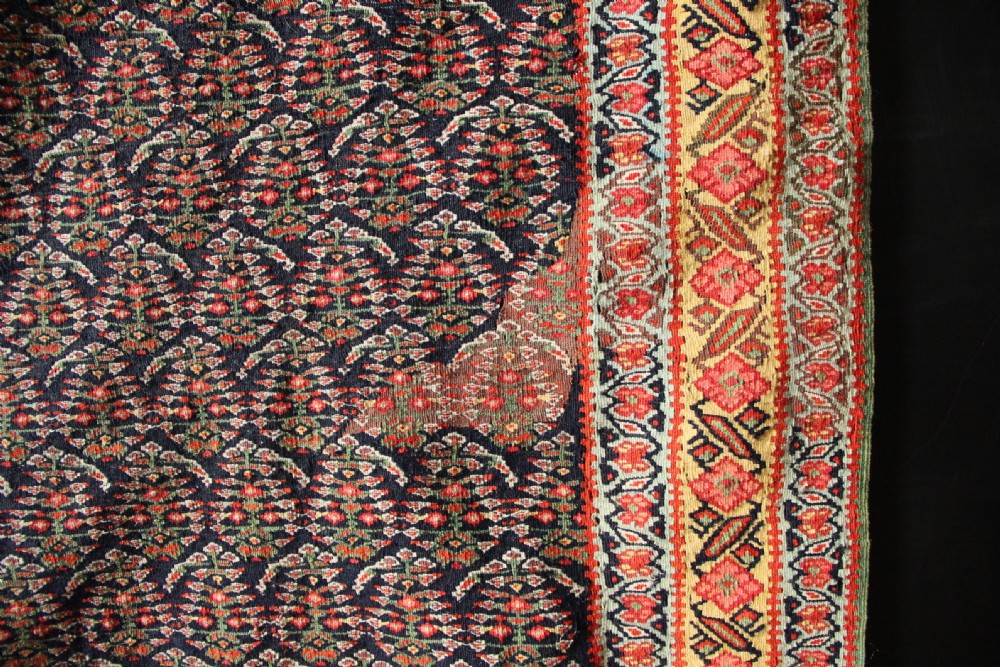 Approx 140 x 180cm Fine Seneh Kilim View III