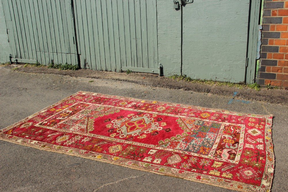 129 x 224cm Antique Ghiordes Anatolian Rug View III