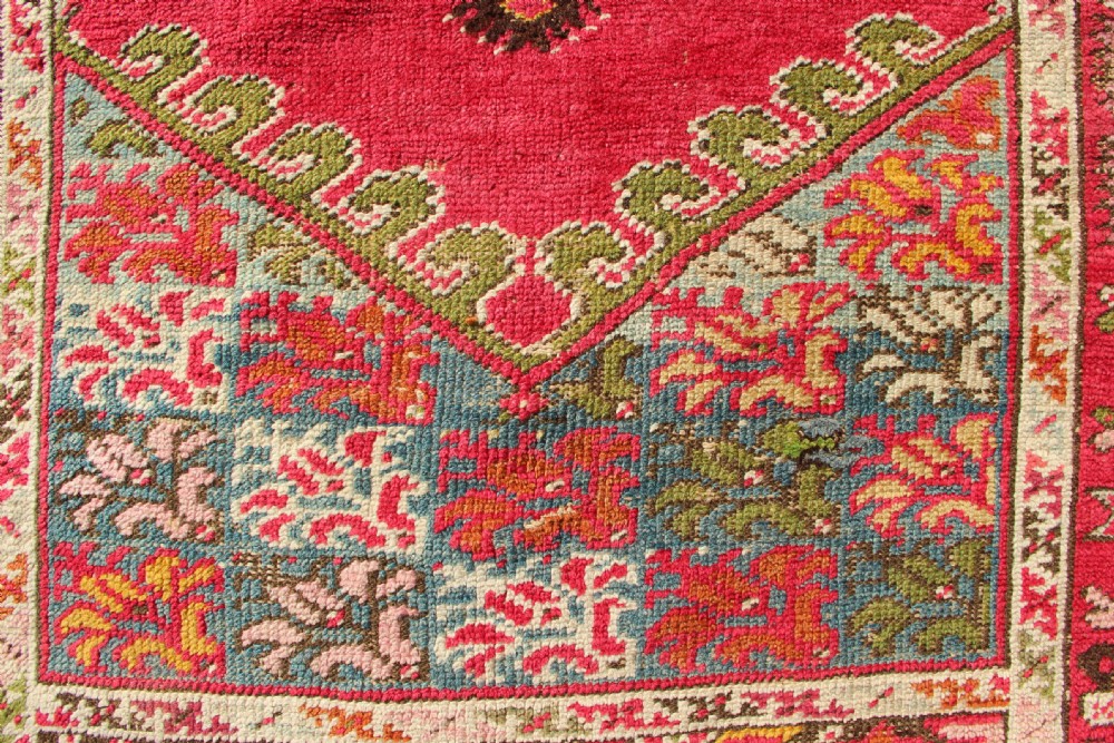 129 x 224cm Antique Ghiordes Anatolian Rug View V