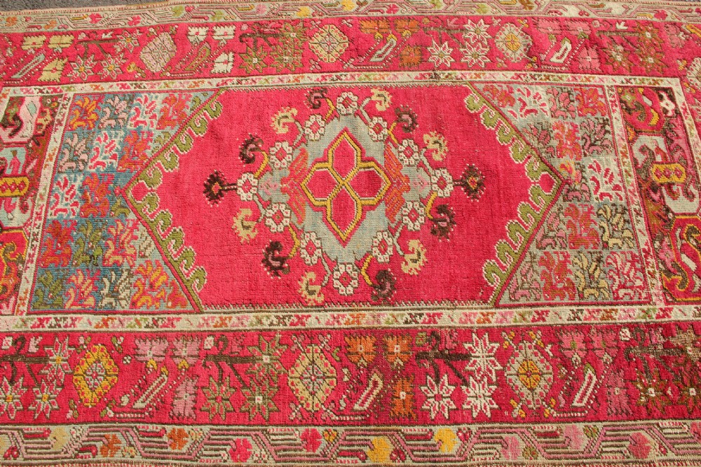 129 x 224cm Antique Ghiordes Anatolian Rug View IX