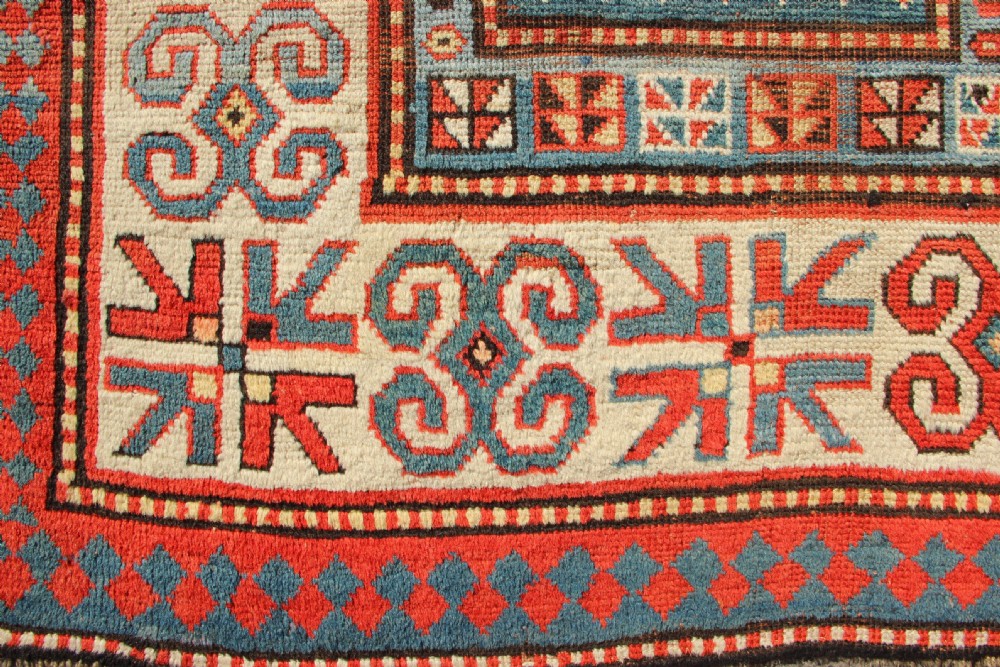122 x 210cm Antique Kazak Rug View V