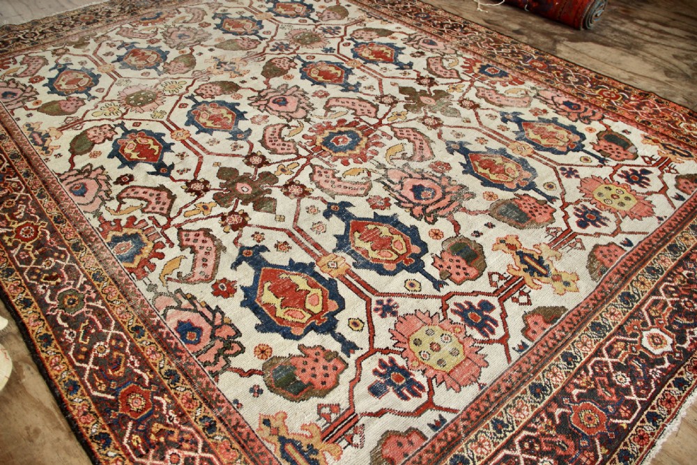 267 x 368cm Antique Ziegler Mahal Carpet View VII