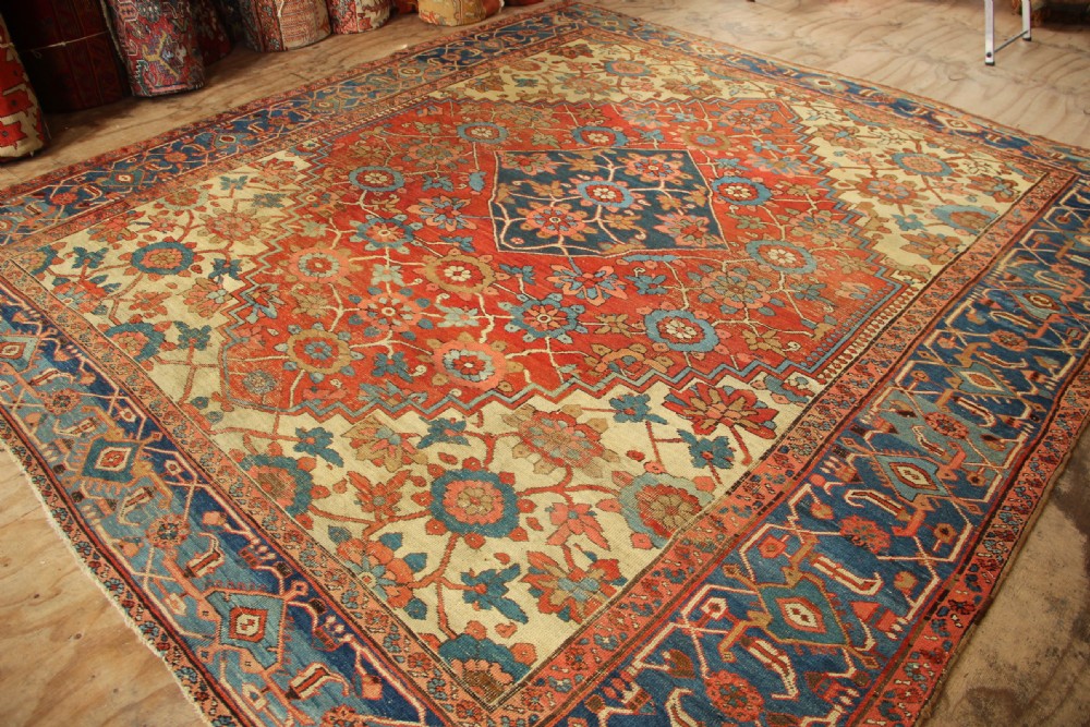 300 x 327 Antique Mina Khani Heriz Carpet View VIII