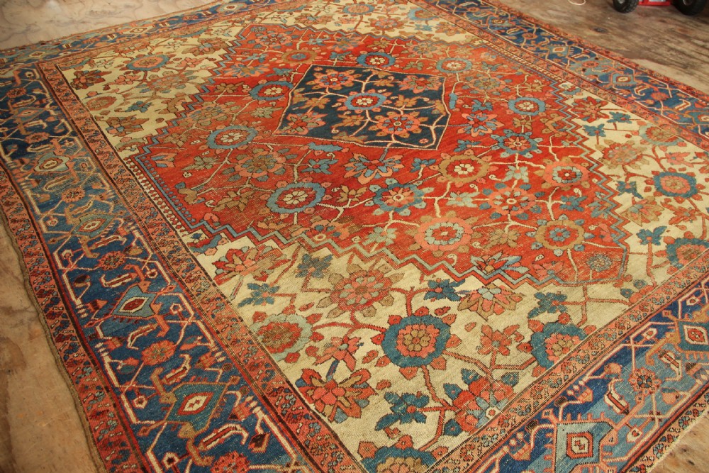 300 x 327 Antique Mina Khani Heriz Carpet View IX