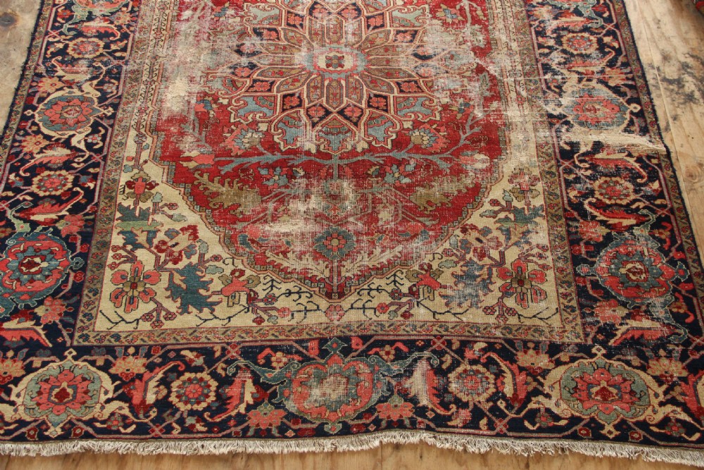300 x 333cm Antique Serapi Heriz Carpet, distressed View II