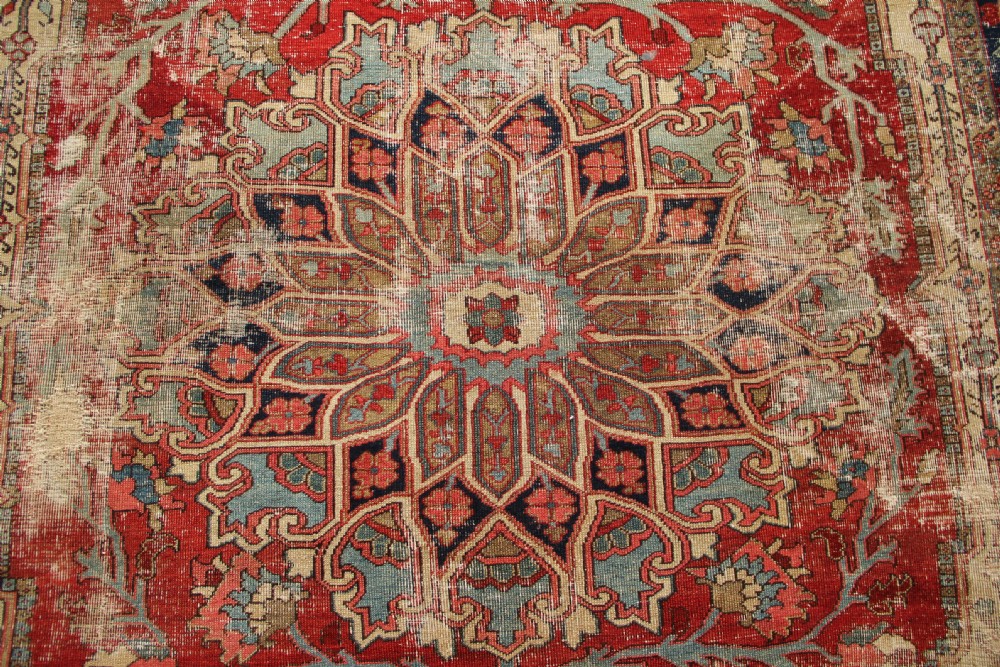 300 x 333cm Antique Serapi Heriz Carpet, distressed View IV