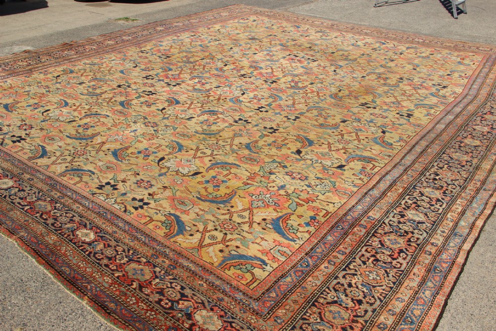 452 x 530cm Golden Field Fereghan Carpet View XII