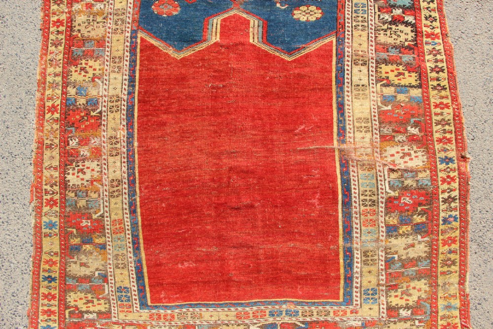 110 x 162cm Early 19th Century Ladik Prayer Rug, Turkey View III