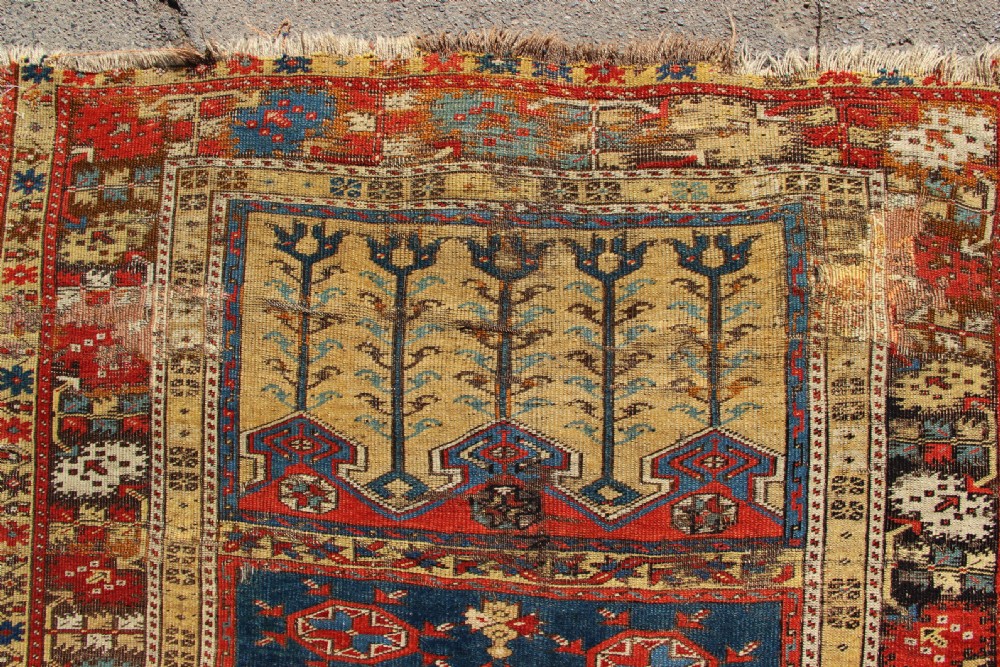 110 x 162cm Early 19th Century Ladik Prayer Rug, Turkey View V