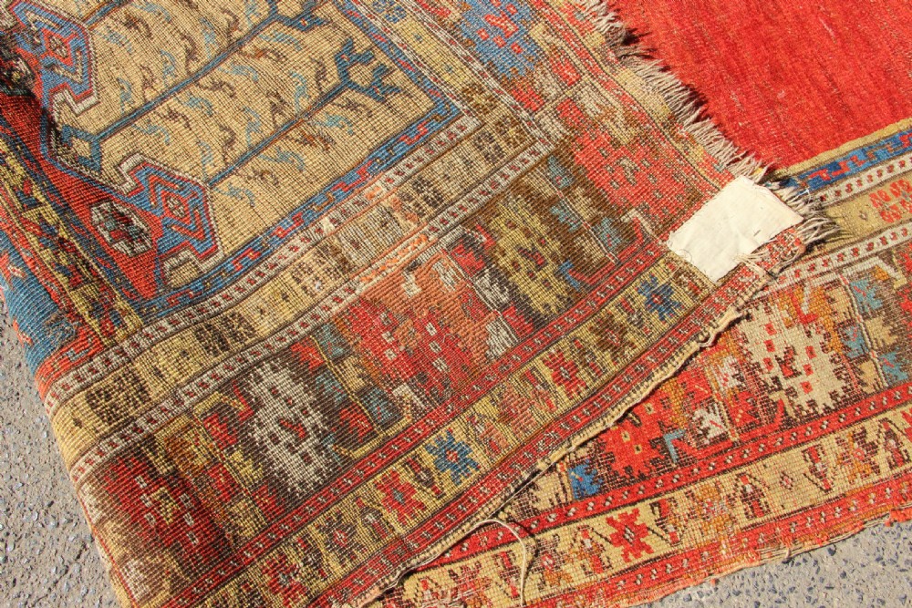 110 x 162cm Early 19th Century Ladik Prayer Rug, Turkey View IX