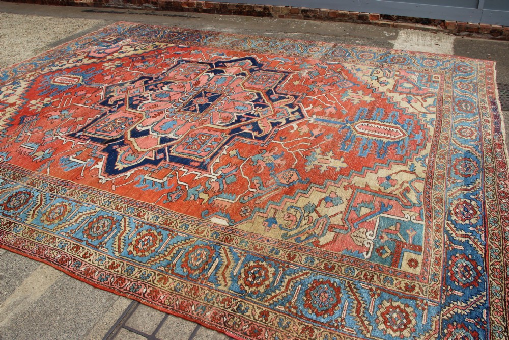 332 x 424cm Antique Serapi Heriz Carpet View VI