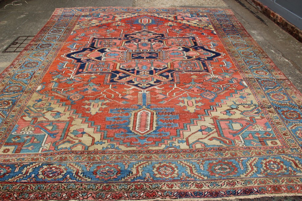 332 x 424cm Antique Serapi Heriz Carpet View VII