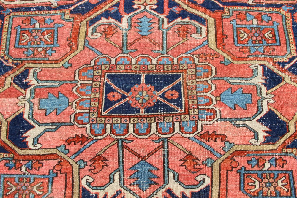 332 x 424cm Antique Serapi Heriz Carpet View X