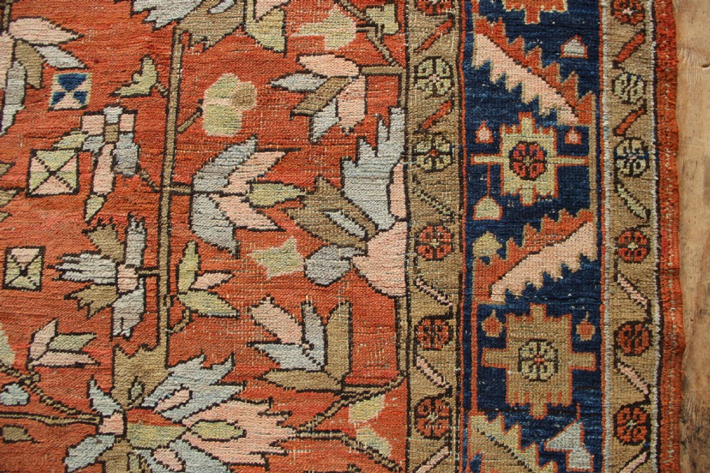 253 x 380cm Antique Heriz Carpet View V