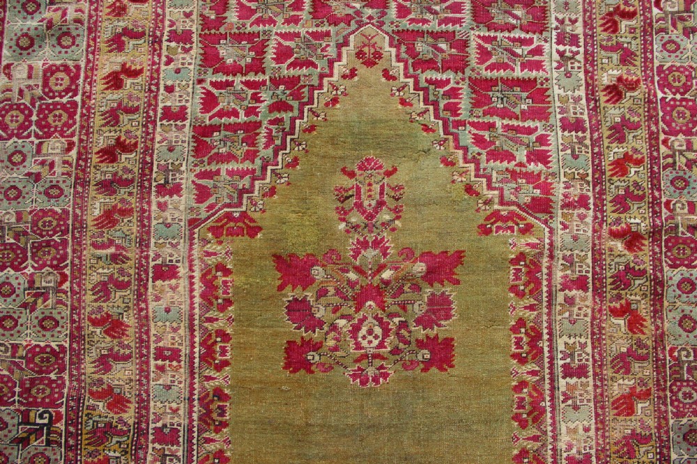 154 x 232cm Early 19th Century Ghiordes Prayer Rug View III