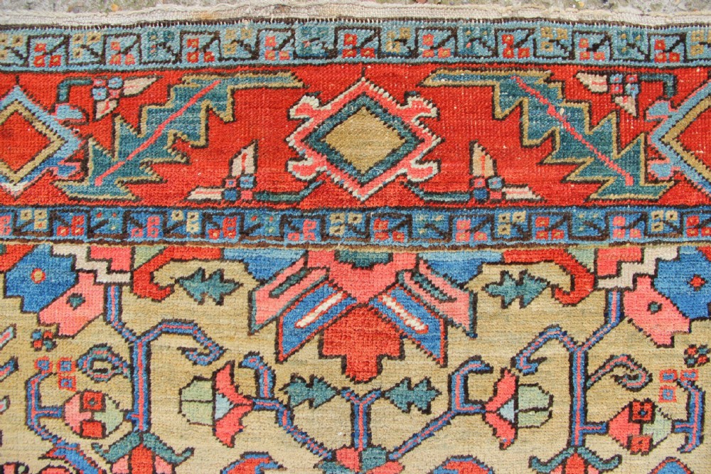 164 x 200cm Small Antique Heriz Carpet View IV