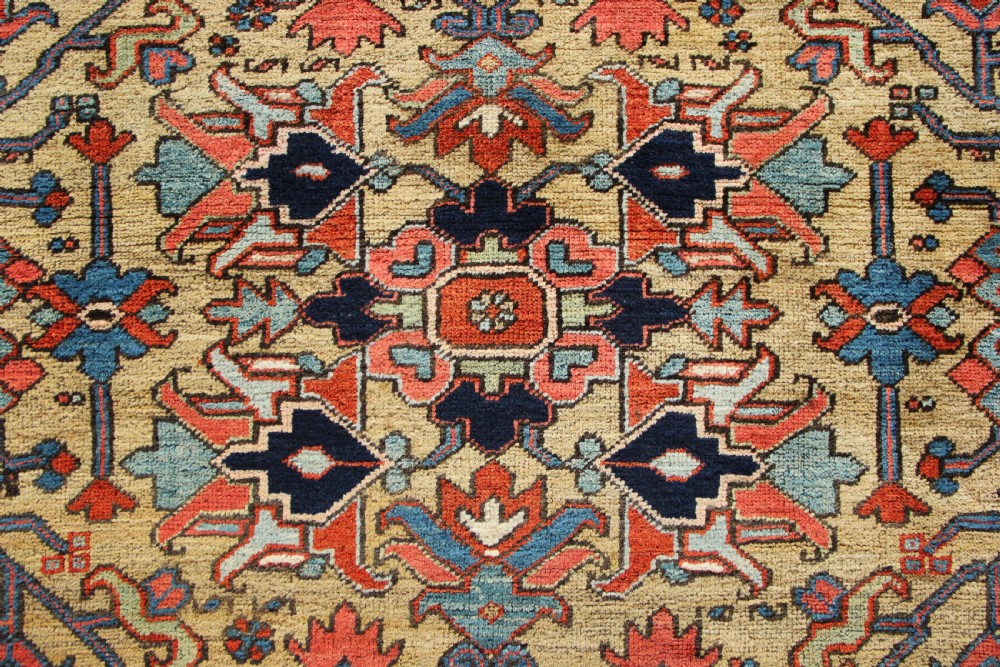 164 x 200cm Small Antique Heriz Carpet View XII