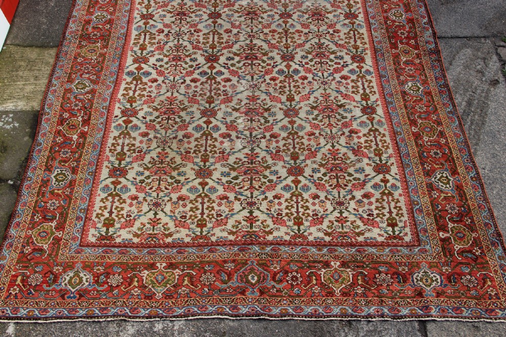 263 x 358cm Pale Mahal with Lattice, Ivory Field and Light Blue  View II