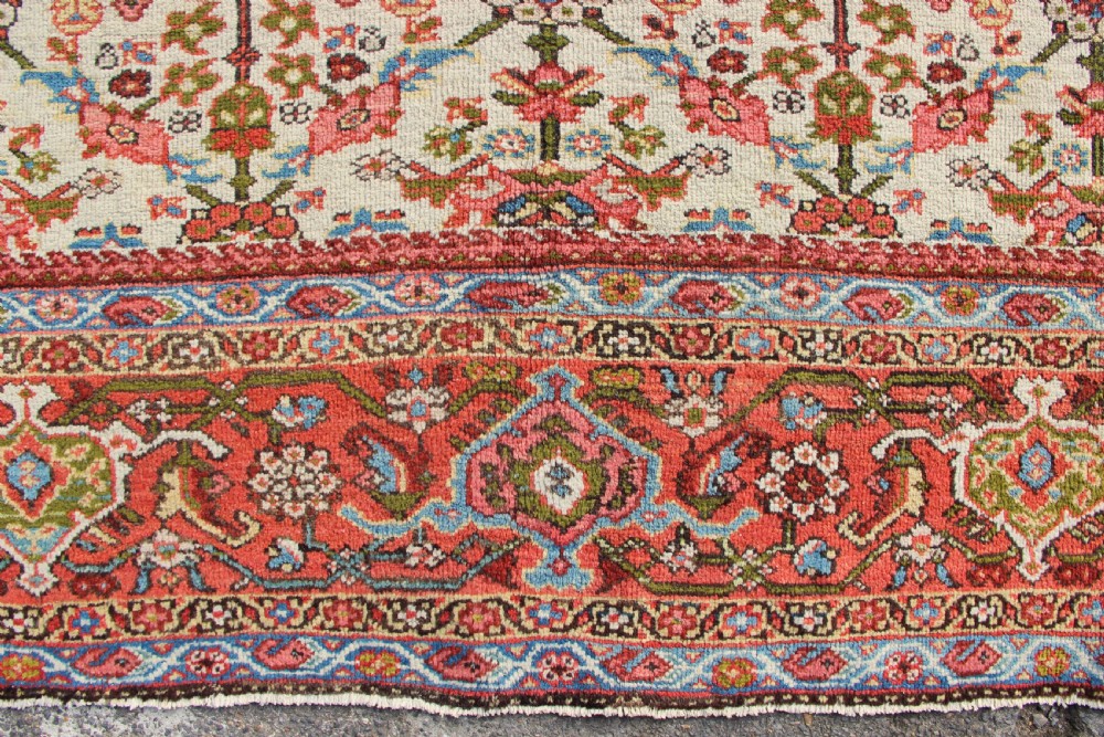 263 x 358cm Pale Mahal with Lattice, Ivory Field and Light Blue  View III
