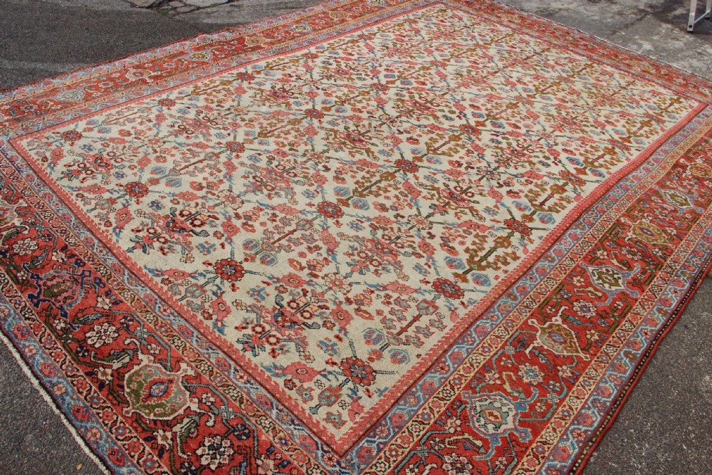263 x 358cm Pale Mahal with Lattice, Ivory Field and Light Blue  View VIII