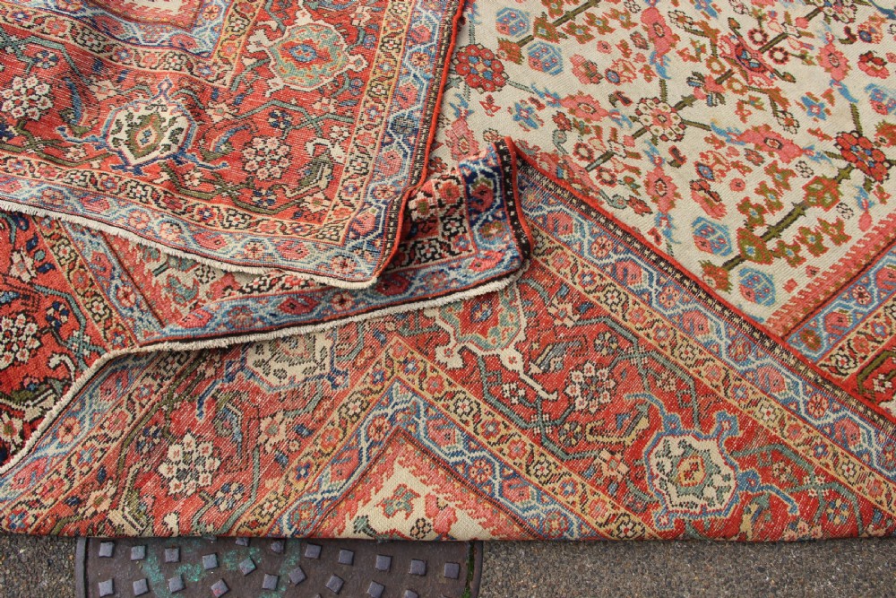263 x 358cm Pale Mahal with Lattice, Ivory Field and Light Blue  View XIII