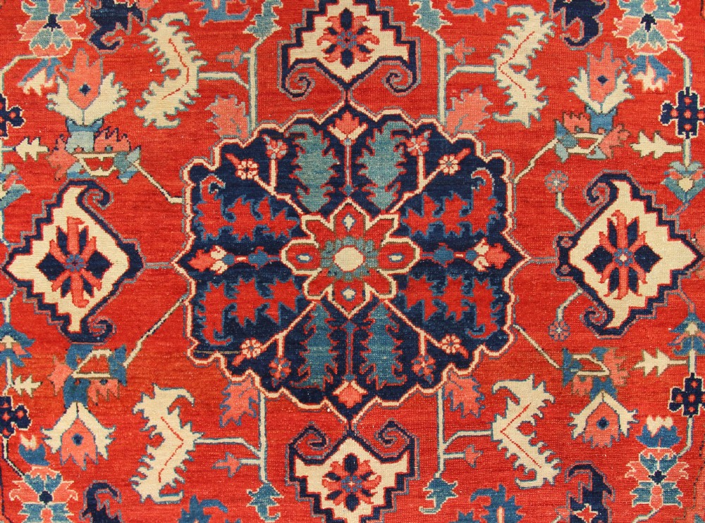 154 x 190cm Small Super Fine Antique Serapi Carpet View III