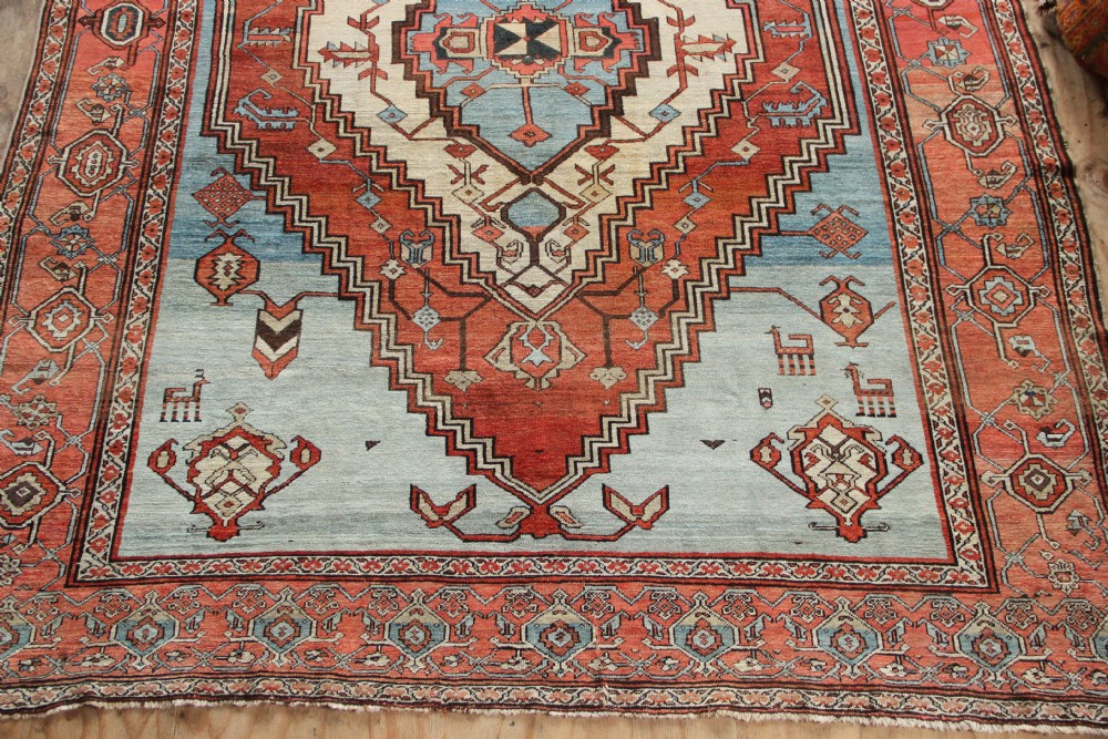 289 x 390cm Antique Serapi Carpet View II