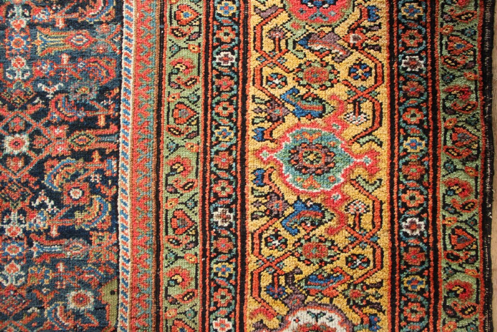 281 x 376cm Antique Fereghan carpet View IV